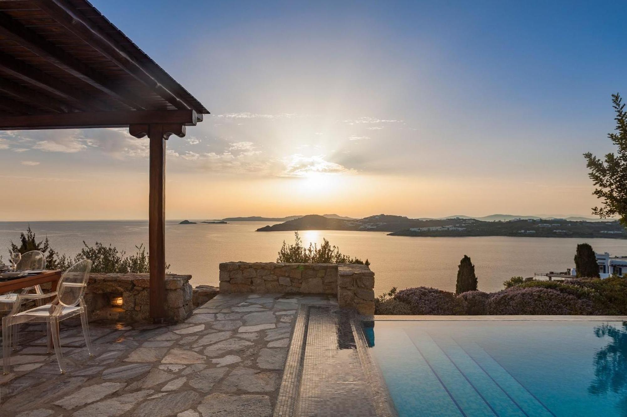 Excellent Mykonos Psarrou Beta 5 Bedrooms Stunning Sea Views Psarrou Pousada Mykonos Town
